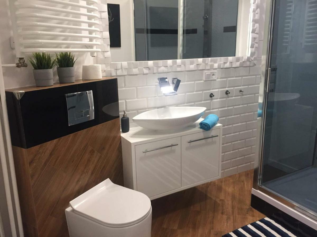 Apartament Rosso Apartman Stary Toruń Kültér fotó