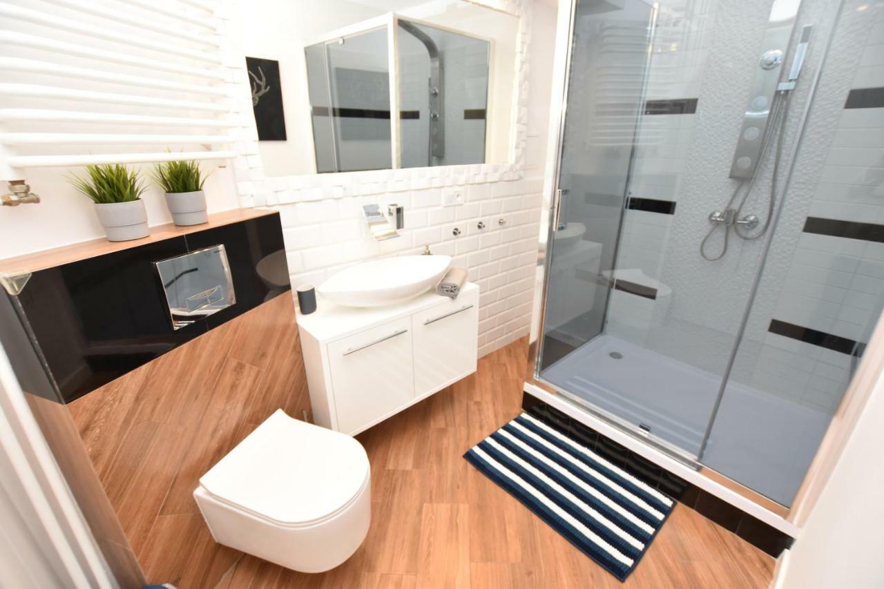 Apartament Rosso Apartman Stary Toruń Kültér fotó